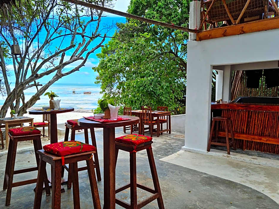 Red Monkey Beach Lodge
