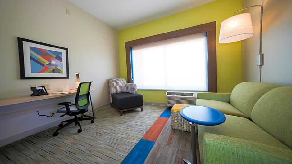 Holiday Inn Express & Suites Southaven Central - Memphis