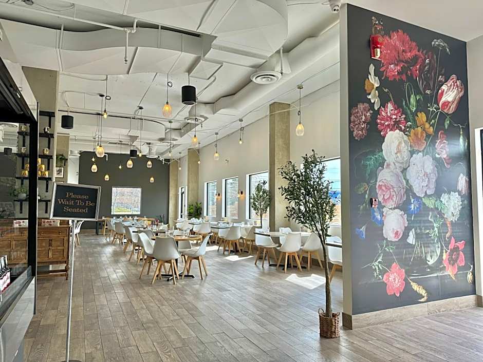 Divya Sutra Plaza and Conference Centre Calgary Airport