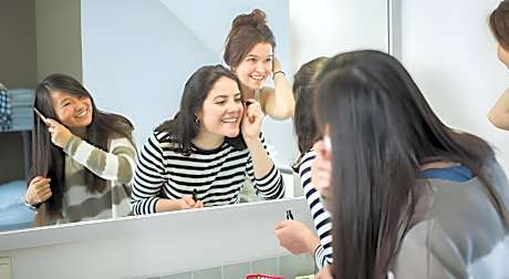 Triple Shared Bathroom