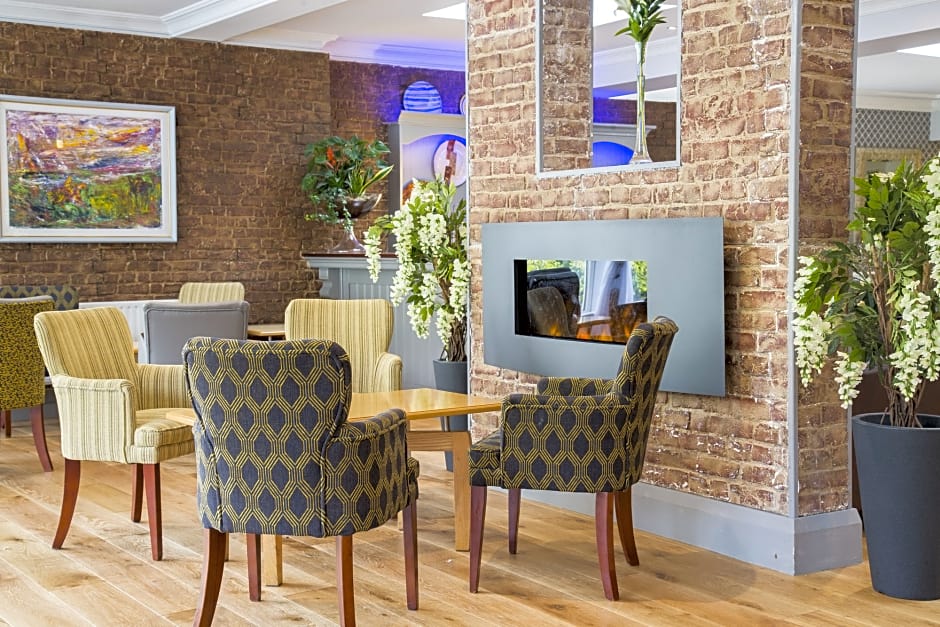 Springhill Court Hotel