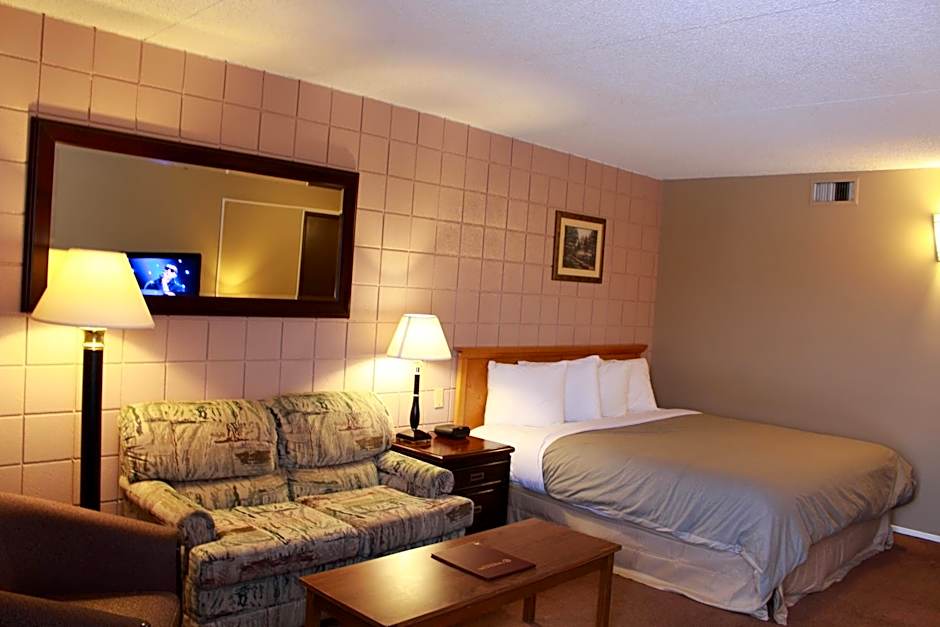 Canway Inn & Suites