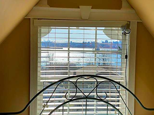 Ocean Breeze Executive Bed and Breakfast