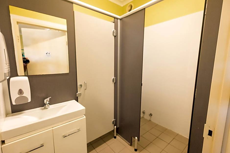 Newcastle Beach YHA Hostel