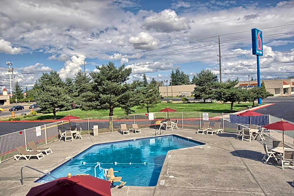 Motel 6-Everett, WA - North