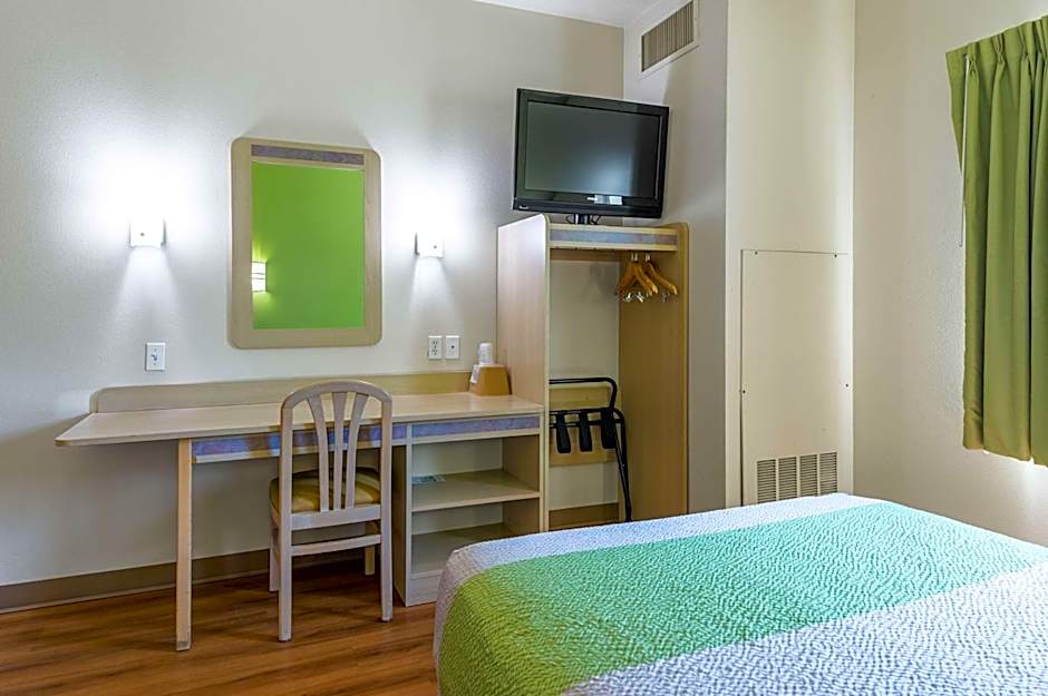 Motel 6-Cedar City, UT