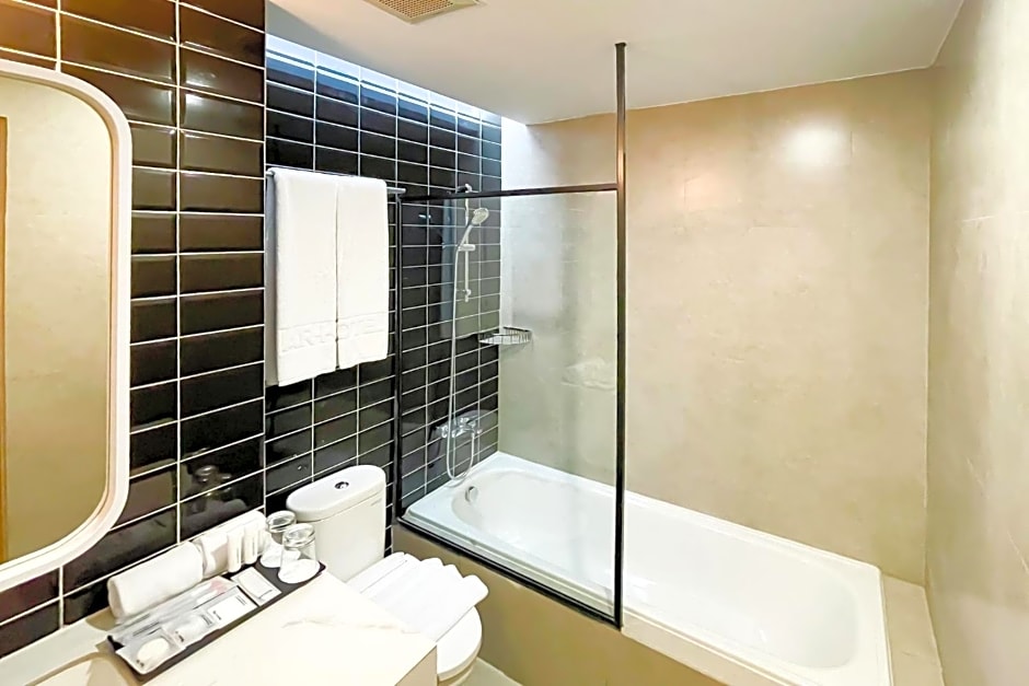 ARTOTEL Casa Cikarang