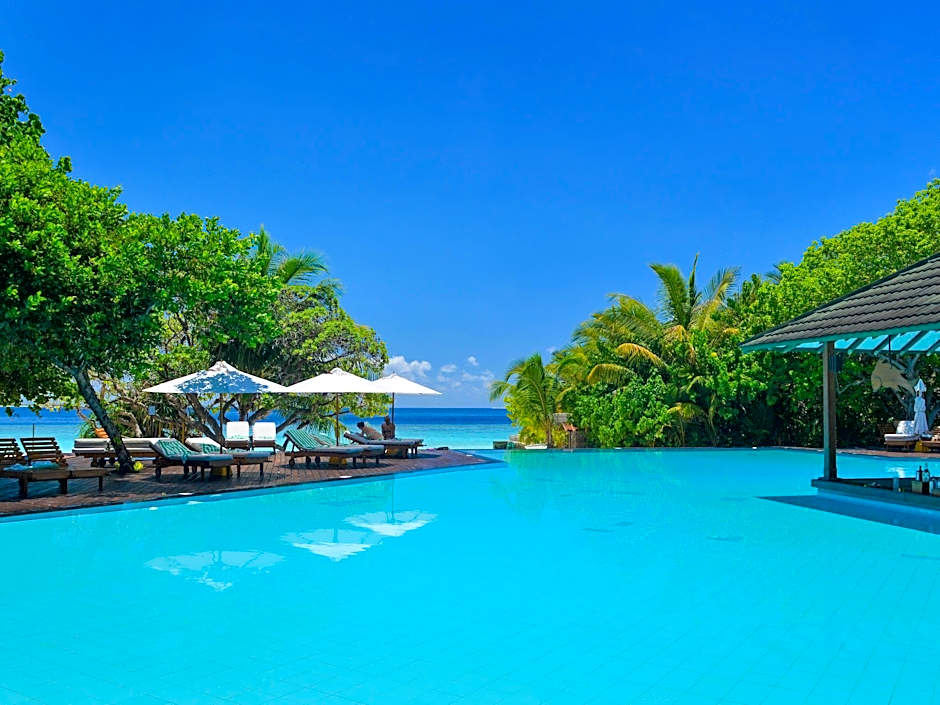 Adaaran Select Meedhupparu – 24 hours Dine Around Premium All inclusive