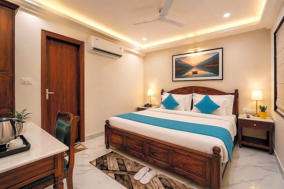 Hotel Sugandh Retreat