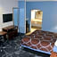 Super 8 by Wyndham Houston Hobby Airport South