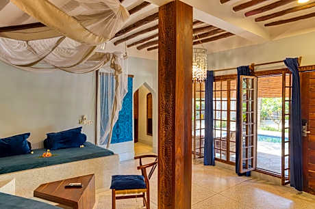 Family Pool Bungalow