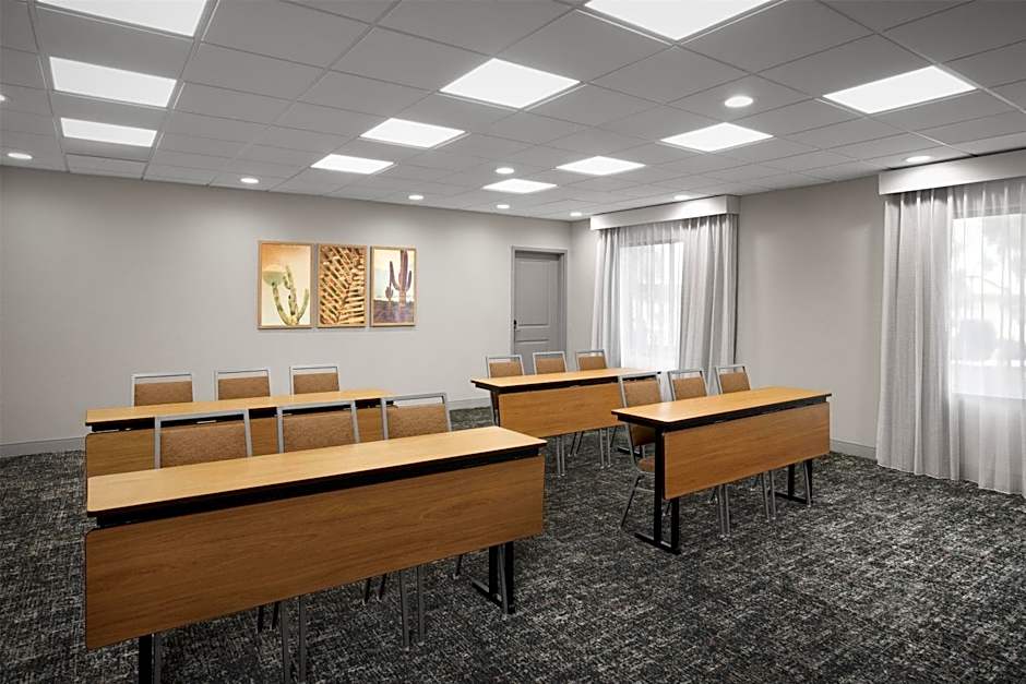 Hampton Inn By Hilton & Suites Phoenix Glendale-Westgate