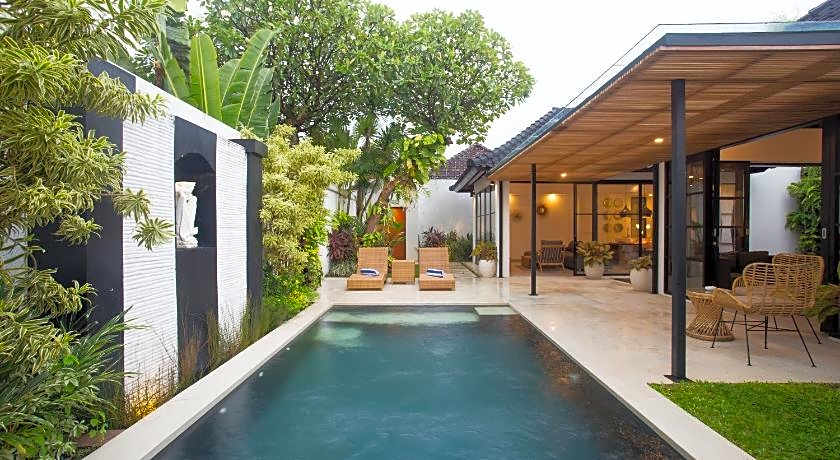The Kons Villa Bali Seminyak