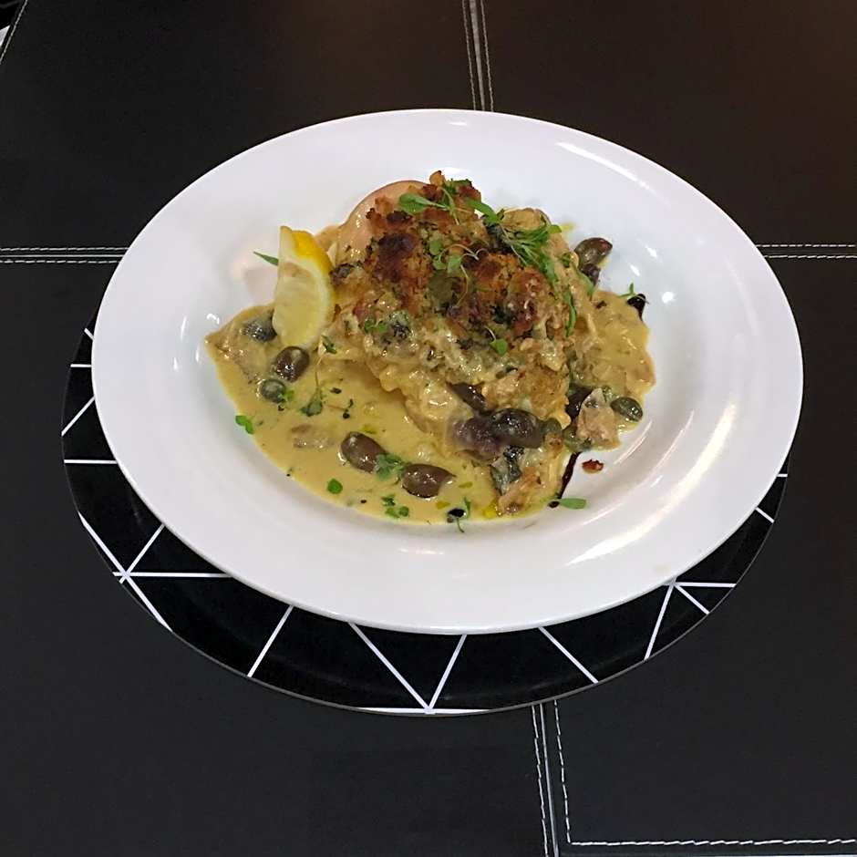 Royal Albert Apartments Hotel