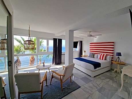 Queen Suite with Sea View