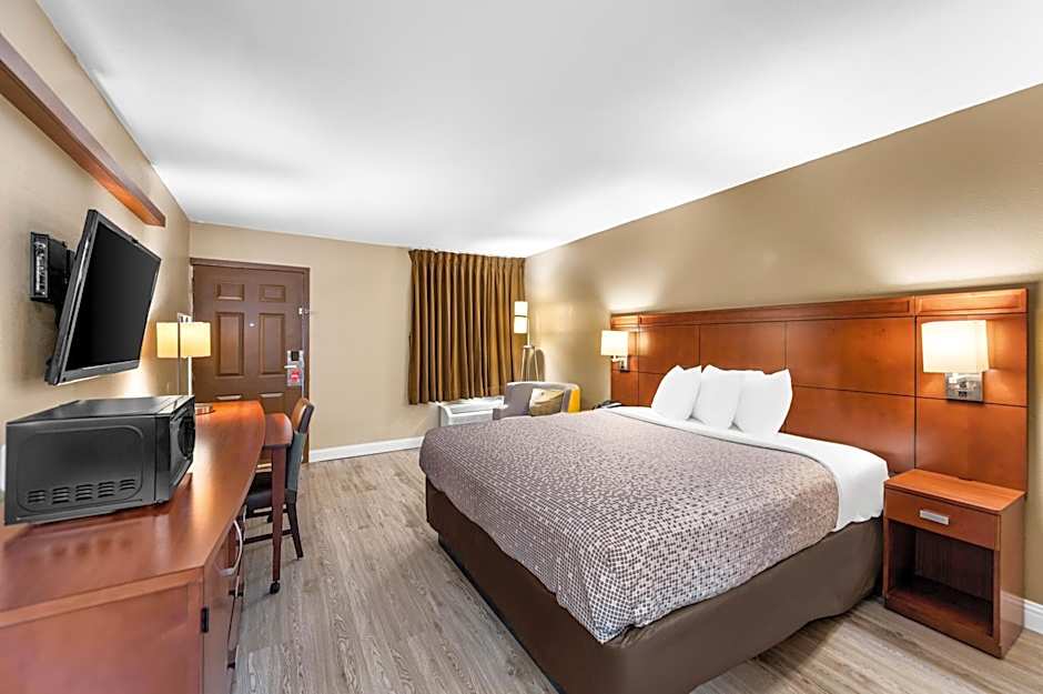 Econo Lodge Texarkana I-30