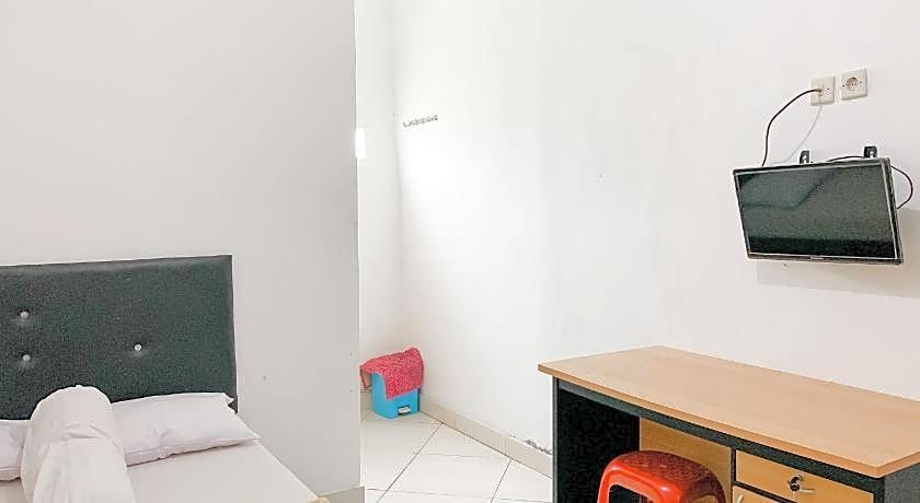 Penginapan Losmen Ayu Pamanukan RedPartner