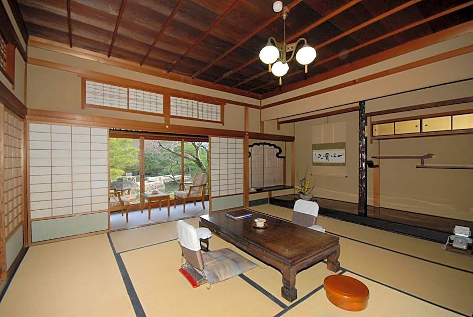 Sansuien