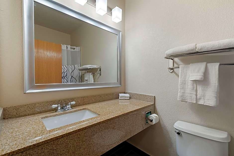 Best Western Plus Dfw Airport Suites
