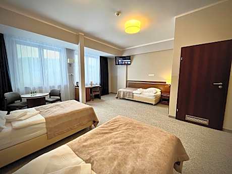 Comfort Triple Room