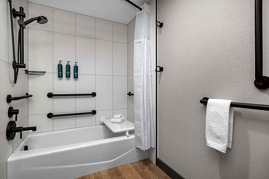 DoubleTree By Hilton Club Las Vegas Airport