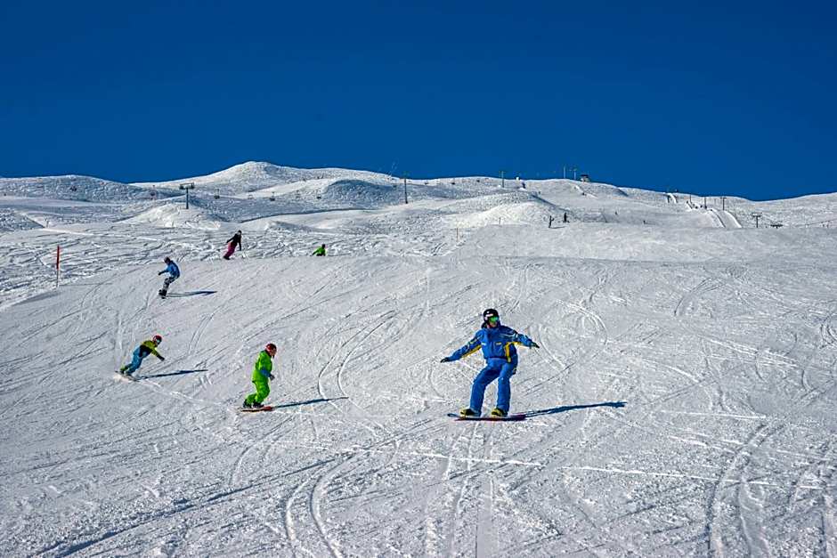 Hotel Garni Postigliun Andiast