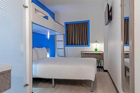 Double Room with Extra Bed (2 Adults + 1 Child)