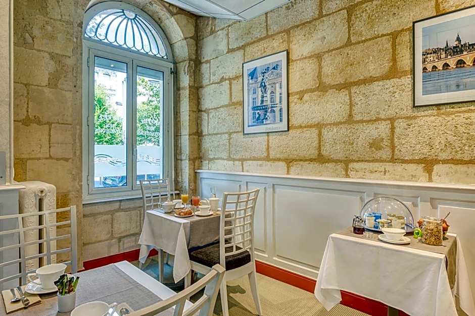 Logis Hôtel - Hôtel des Voyageurs