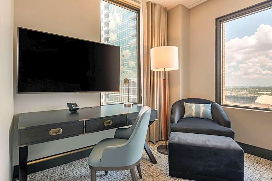 Cambria Hotel Houston Downtown Convention Center