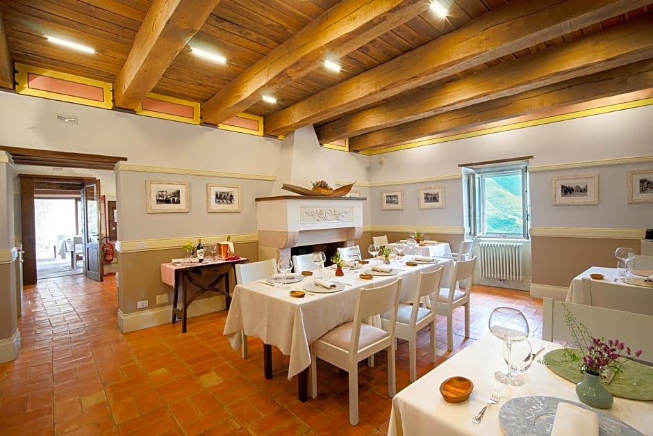 Castello Di Postignano Relais