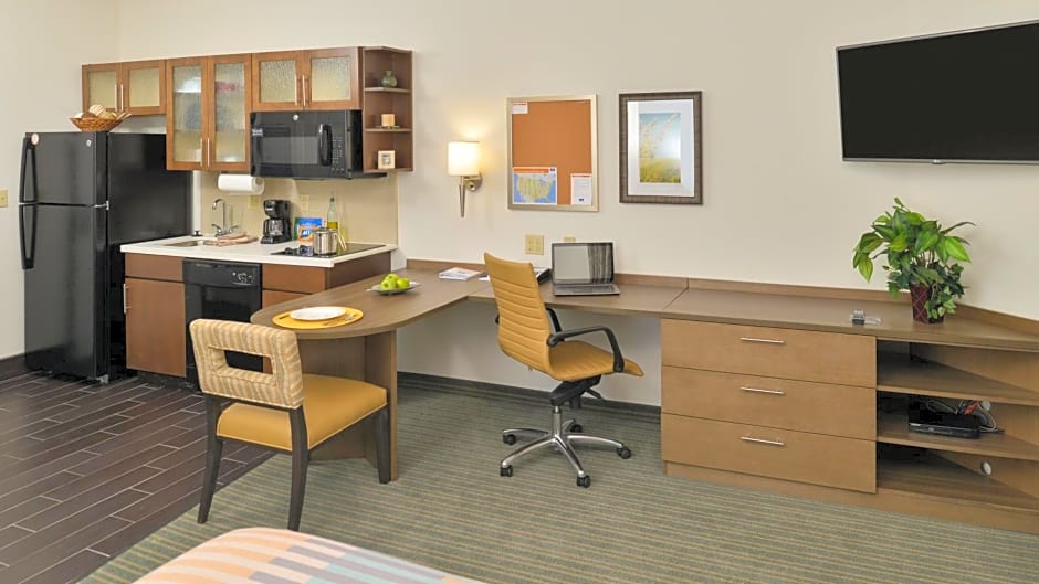 Candlewood Suites Houma, an IHG Hotel