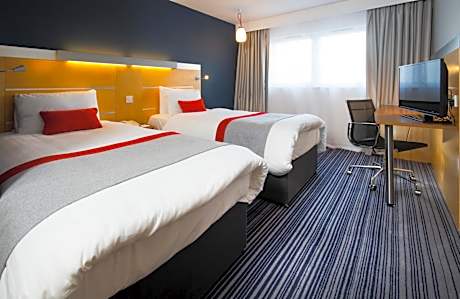 Standard Double Room with Sofa Bed and Free Hot Breakfast