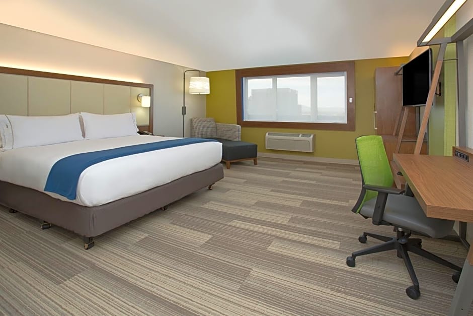 Holiday Inn Express & Suites Pahrump By IHG