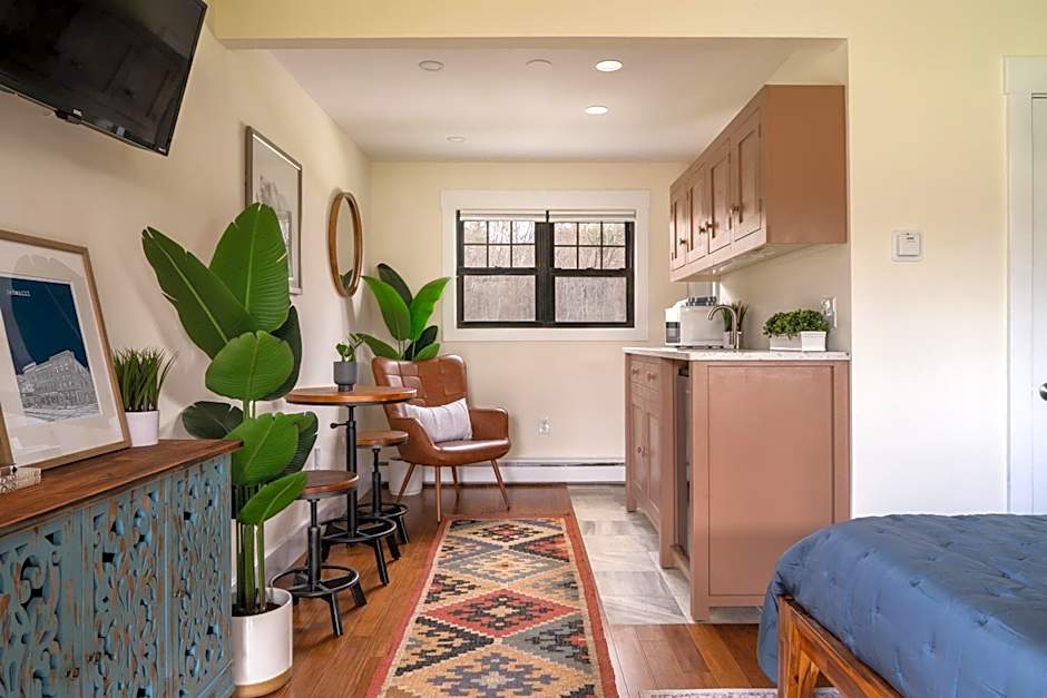 The Willow, Catskill