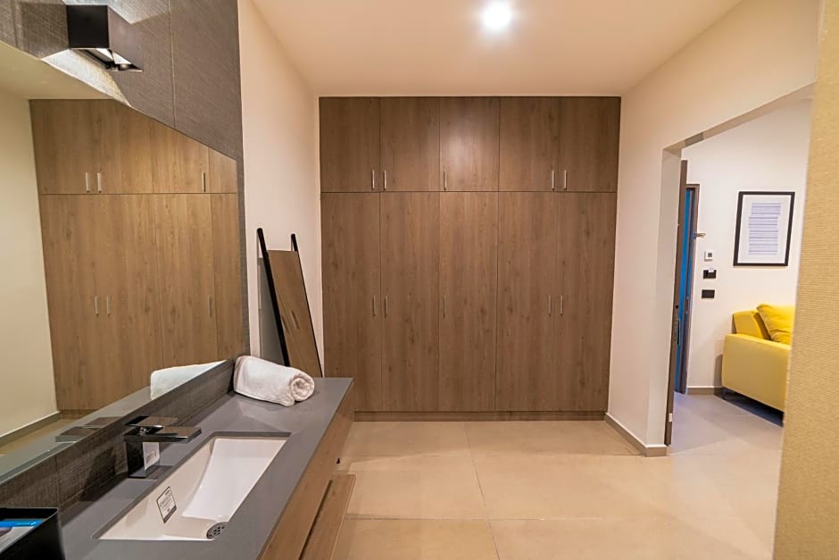 TH HOTEL & VIVIENDA