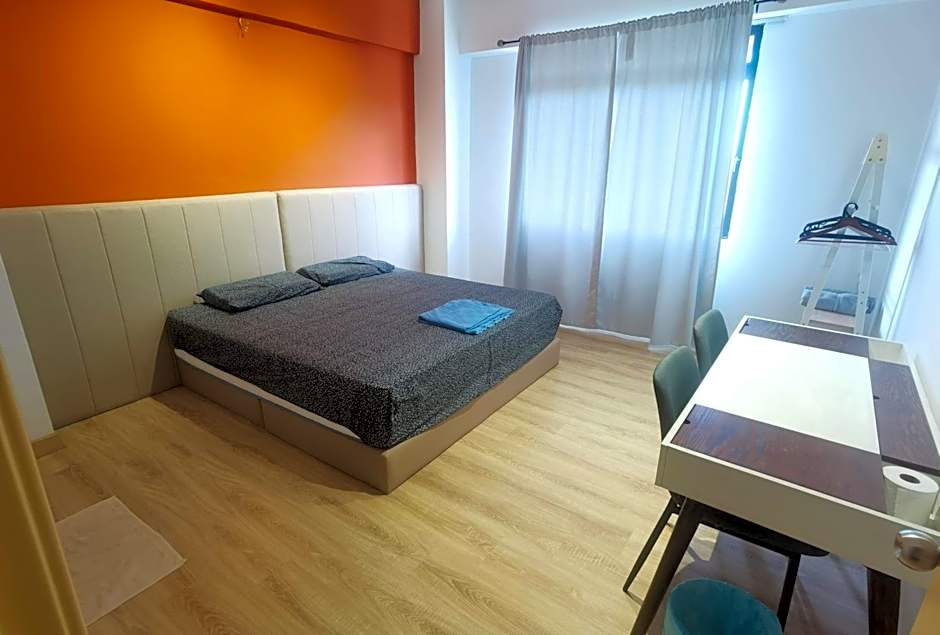 3 Rooms 10 pax VKA near LRT Axiata Bkt-Jalil IMU APU