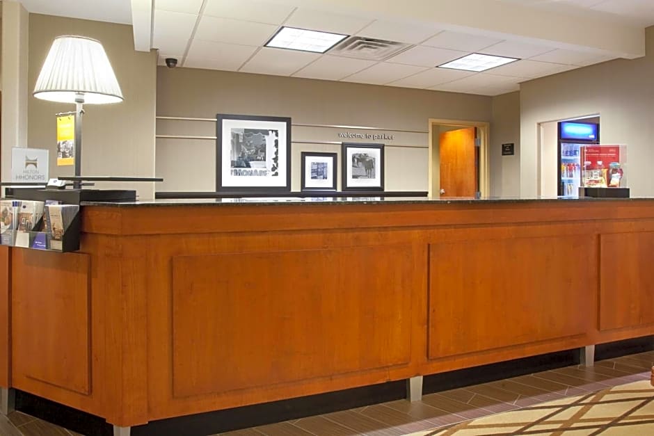 Hampton Inn & Suites Parker
