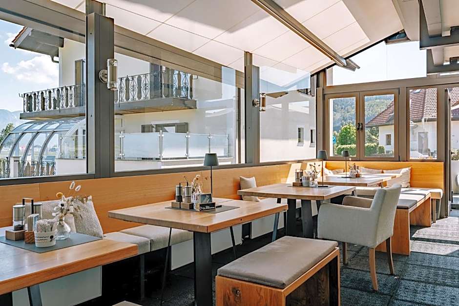 Hotel Alpenblick Attersee