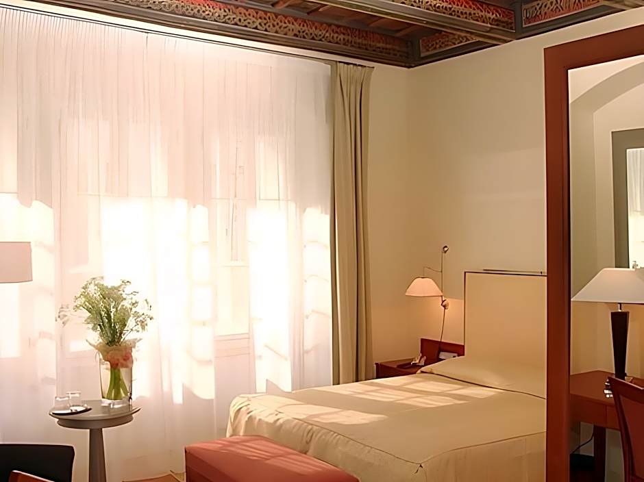 The Golden Wheel Boutique Hotel