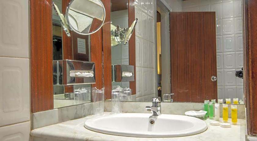 Century Park Hotel