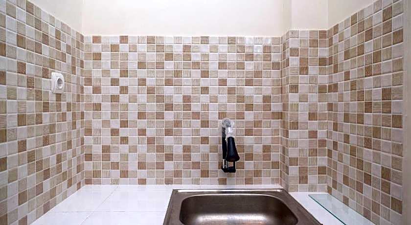 RedDoorz Syariah near Transmart Pabelan Solo