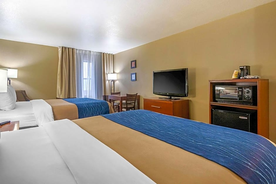 Comfort Inn & Suites Springfield I-44
