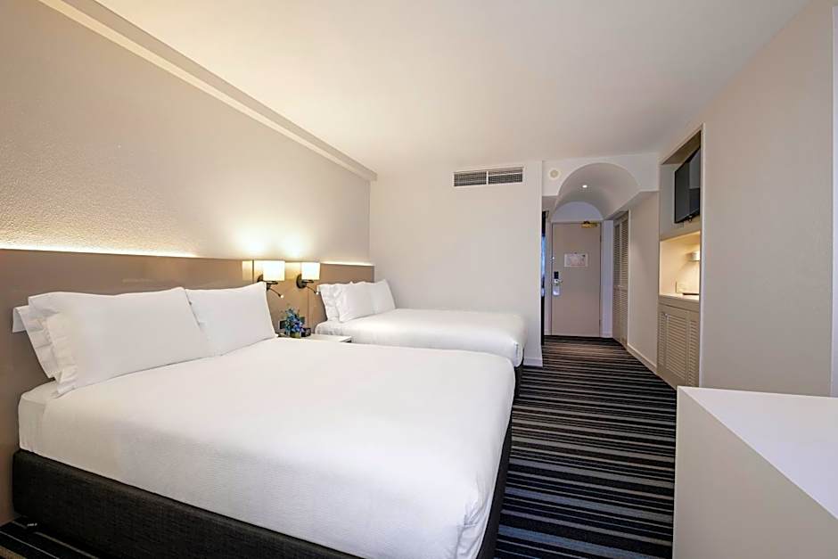 DoubleTree By Hilton Esplanade Darwin
