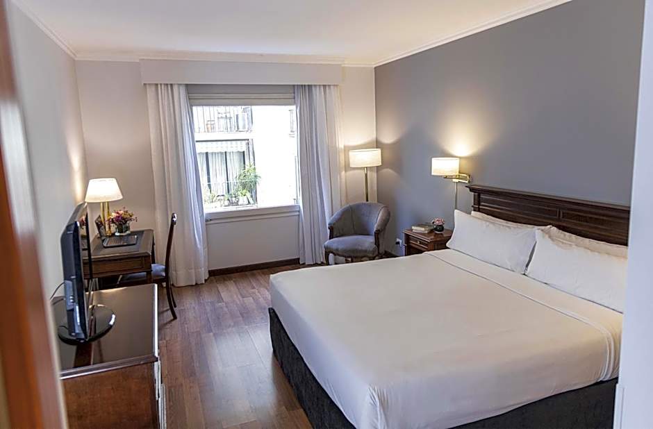 Cyan Americas Towers Hotel