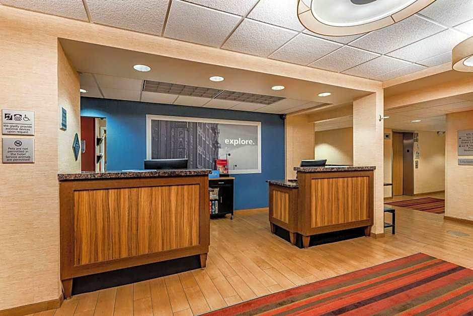 Hampton Inn By Hilton Milwaukee-Airport
