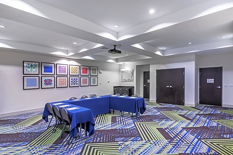 Holiday Inn Express Lakeway By IHG