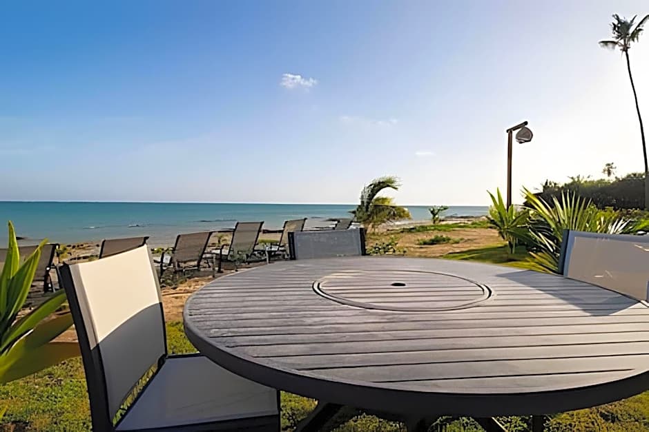 Oka Milagres Cond. Seaside for 08 People