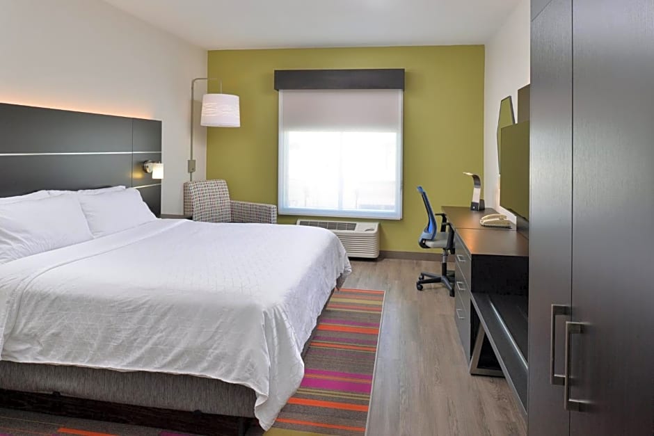 Holiday Inn Express Hotel & Suites Carthage By IHG