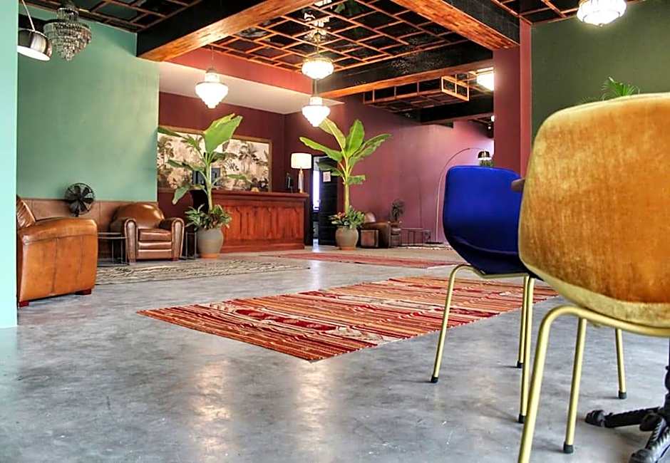 Lao Poet Hotel