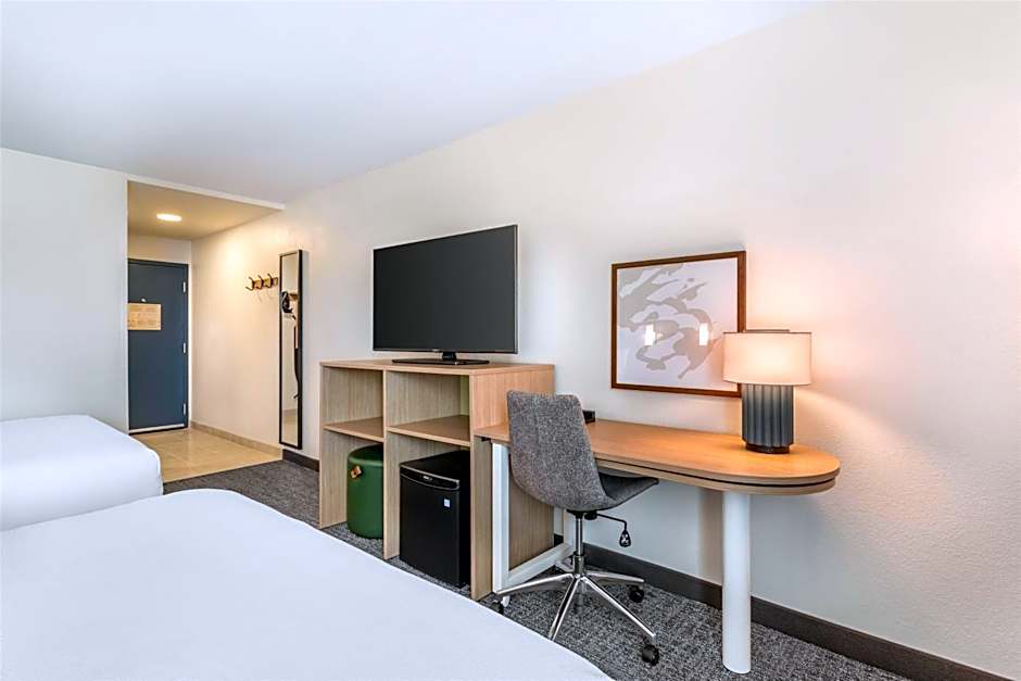 Spark by Hilton Knoxville North I-75